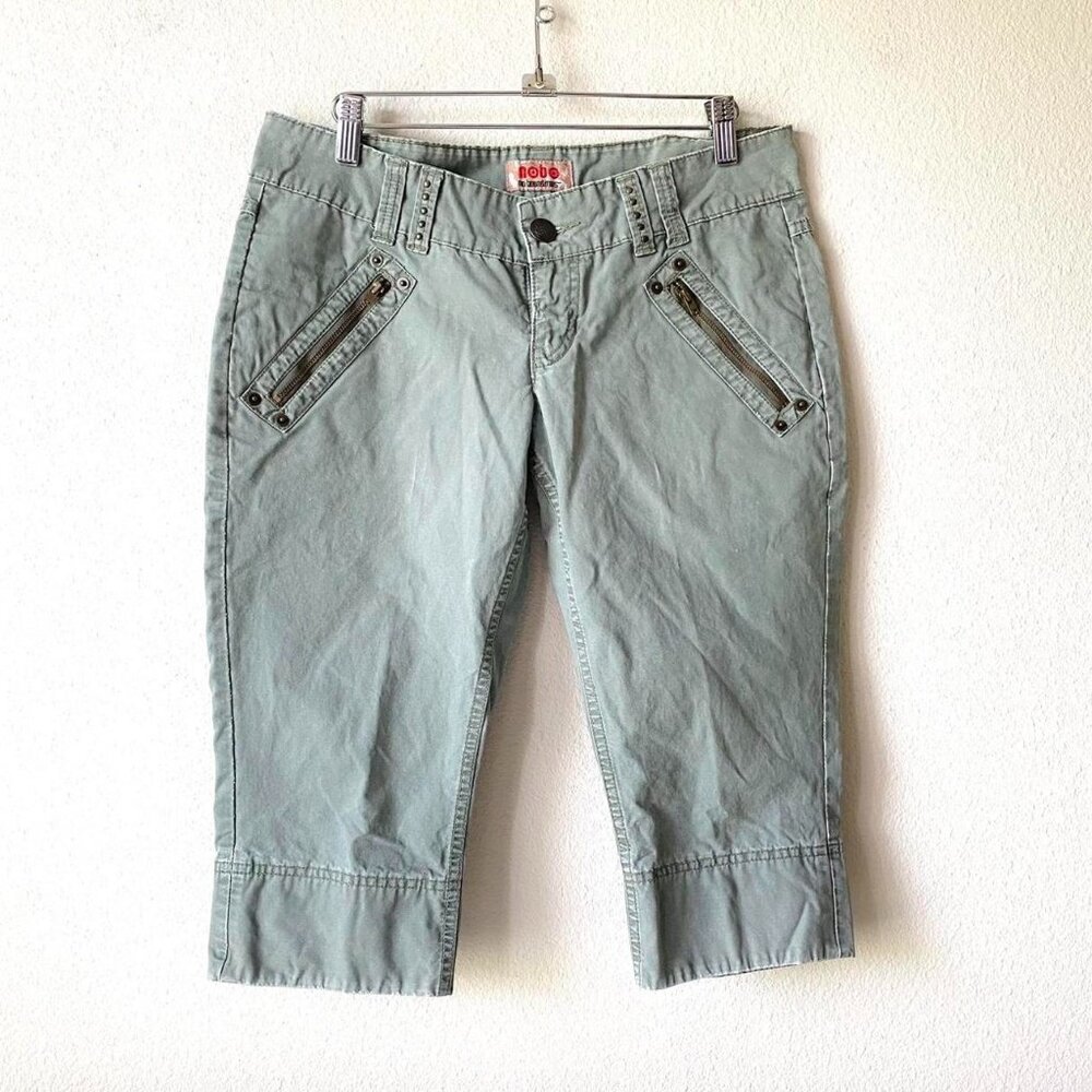 No Boundaries Green Studded Capri Pants Women's Medium y2k 2000s
